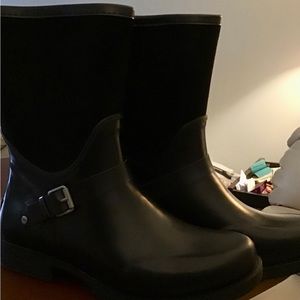 NEW UGG Snow Rain Boots Suede Waterproof Wool Lined Black Sivada SZ 10 1014457
